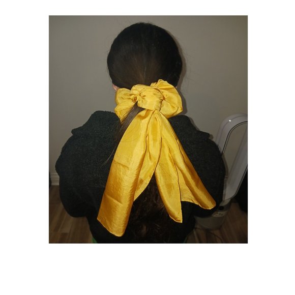 100% silk scarf - Picture 3 of 3